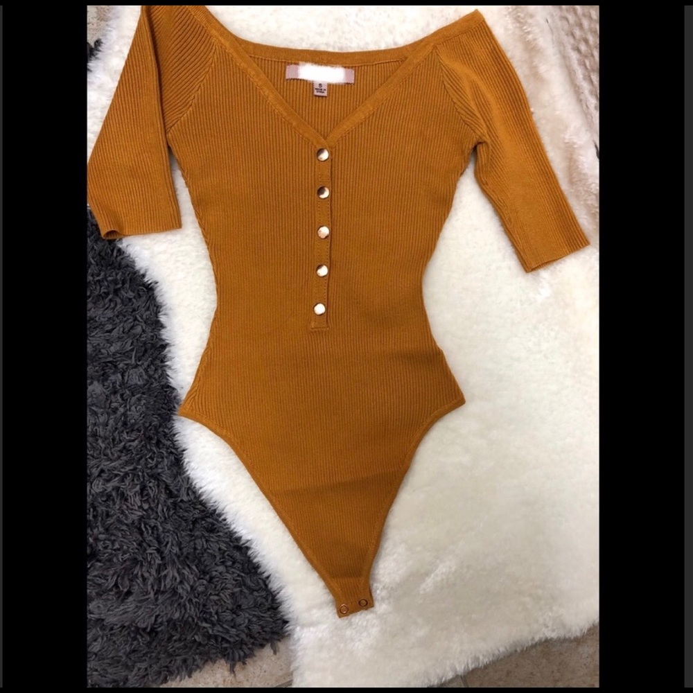 ✖️NWT LAST 1 CATELYN RIBBED BODYSUIT | AUTUMN